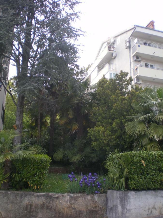 Apartment Nadia Lovran Exterior photo